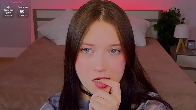 MmollyMay online show from March 2026 10:29:01 AM