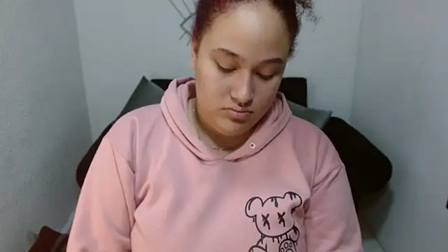 leilanewgirl online show from April 2026 12:27:02 PM