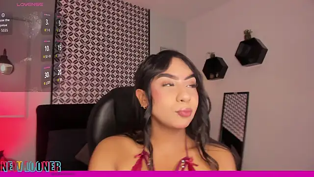 Lola 12  online show from March 2026 01:16:02 PM