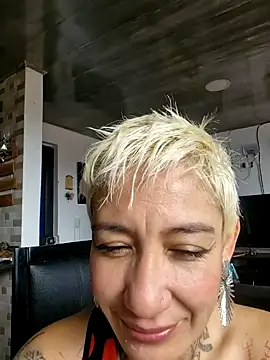 Everlyn sexx online show from July 2026 05:38:01 PM
