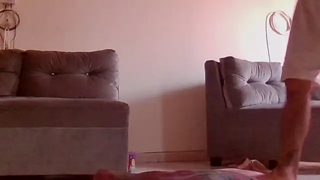 Max and anny online show from April 2026 03:06:01 PM