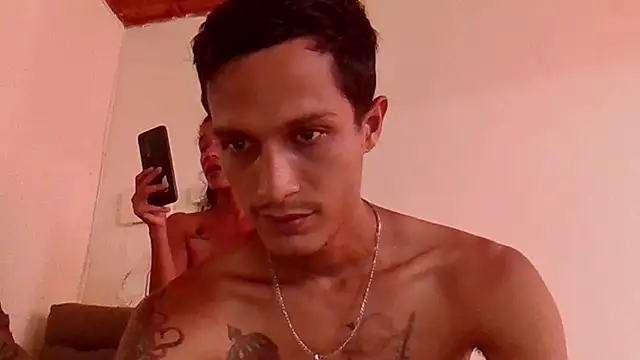 Max and anny online show from April 2026 03:17:02 PM