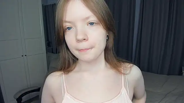 LavenderMitten online show from April 2026 05:51:02 AM