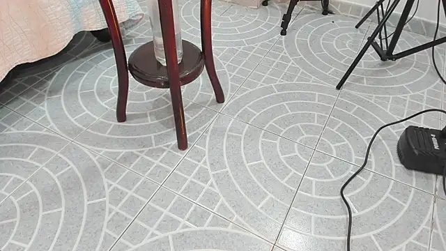 Faider Mons online show from April 2026 04:31:01 AM