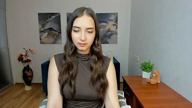 Effy Royse online show from April 2026 05:41:02 AM