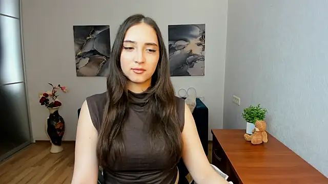 Effy Royse online show from April 2026 05:41:01 AM