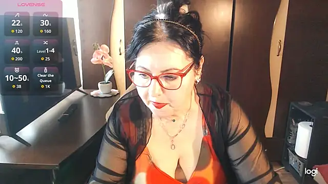 exiMIlf online show from April 2026 10:45:02 AM