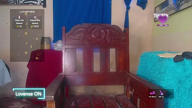 Snapshot of SamiQadir chatting on April 2026 12:05:02 PM SamiQadir online show from April 2026 12:05:02 PM