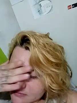 Snapshot of Brandon_Leyes chatting on April 2026 11:13:02 PM Brandon Leyes online show from April 2026 11:13:02 PM