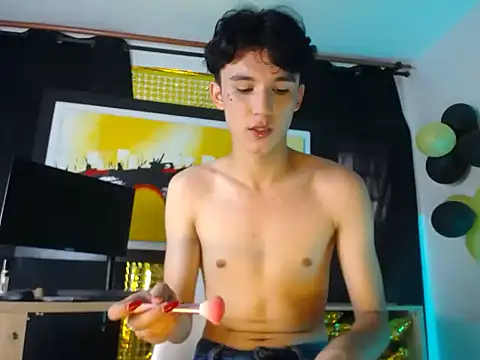 jullian ricci online show from March 2026 07:29:01 PM