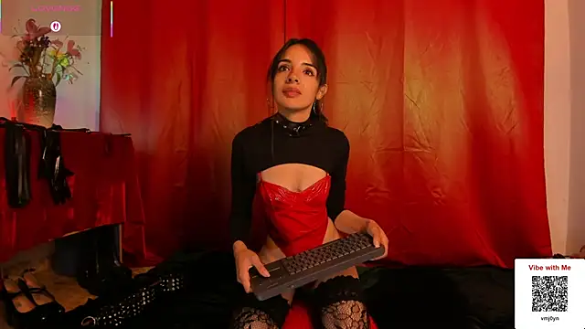 lilyruso online show from April 2026 11:19:02 AM