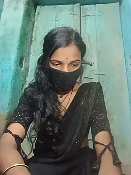 Snapshot of Desi_Couple_P chatting on June 2026 01:55:01 PM Desi Couple P online show from June 2026 01:55:01 PM
