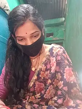 Snapshot of Desi_Couple_P chatting on July 2026 01:51:01 AM Desi Couple P online show from July 2026 01:51:01 AM