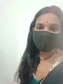 Snapshot of Desi_Couple_P chatting on July 2026 01:26:01 PM Desi Couple P online show from July 2026 01:26:01 PM