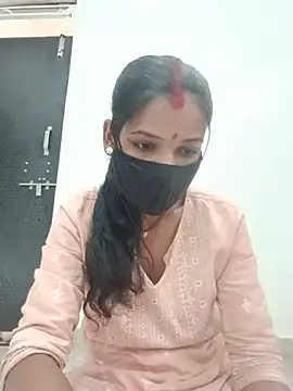 Snapshot of Desi_Couple_P chatting on July 2026 10:20:02 AM Desi Couple P online show from July 2026 10:20:02 AM