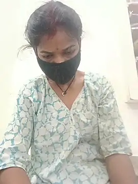 Snapshot of Desi_Couple_P chatting on July 2026 01:12:01 AM Desi Couple P online show from July 2026 01:12:01 AM
