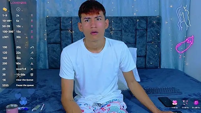 NicolasTorrez online show from April 2026 12:21:02 AM