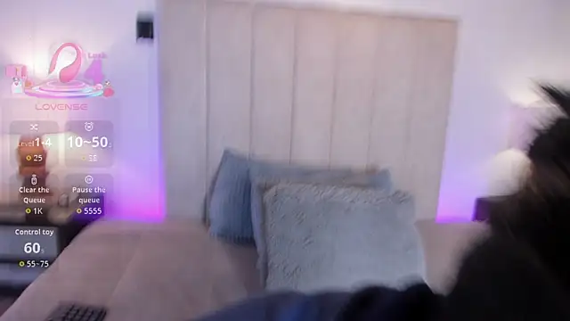 MissMilf  online show from April 2026 07:17:02 PM