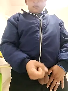 Hachi28 online show from April 2026 02:04:02 AM