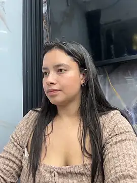 Miss Bella Flame online show from April 2026 09:50:02 PM