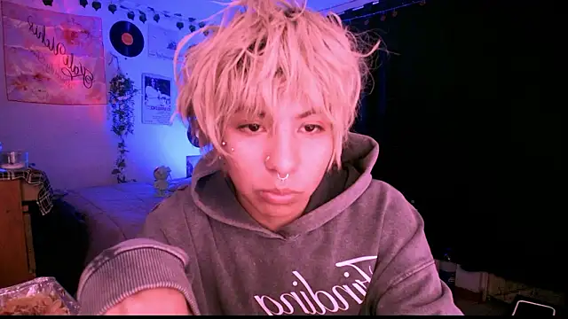 Snapshot of prince_oliverr chatting on February 2026 09:08:01 AM prince oliverr online show from February 2026 09:08:01 AM