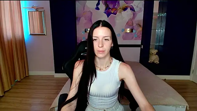 Snapshot of NoirDiva chatting on June 2026 05:46:02 AM NoirDiva online show from June 2026 05:46:02 AM