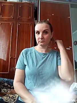 SusanGold9211 online show from April 2026 10:46:02 AM