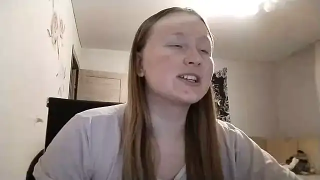 Snapshot of AnikaLipps chatting on June 2026 12:33:02 AM AnikaLipps online show from June 2026 12:33:02 AM