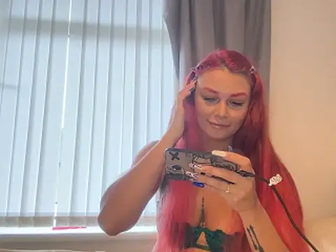 FoxyValentine online show from June 2026 12:22:01 PM
