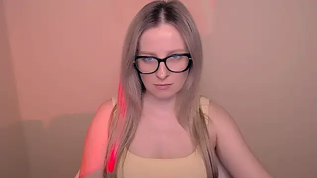 AnnePeach online show from April 2026 06:16:02 PM