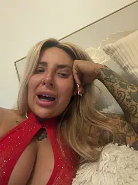 Summerwestt online show from June 2026 10:16:02 PM