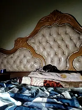 InstinctWorkout online show from April 2026 09:49:02 PM