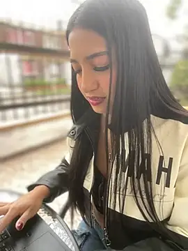 Daniela Pink online show from April 2026 11:44:02 AM