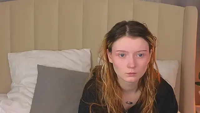 AlyssFrost online show from June 2026 02:38:01 AM