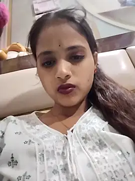 samayra1144 online show from April 2026 08:14:01 PM