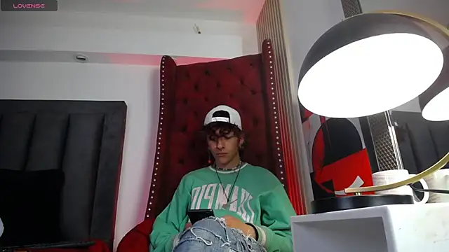 Cain Dantalion online show from April 2026 03:33:02 AM