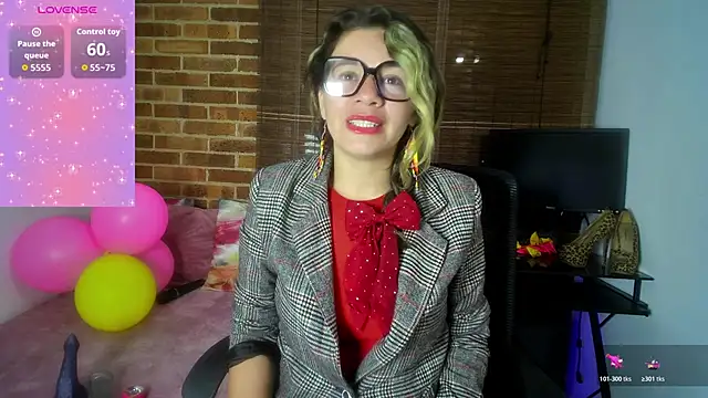 oriana thomson01 online show from June 2026 01:25:02 AM