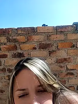 kiki milu online show from March 2026 02:09:01 PM