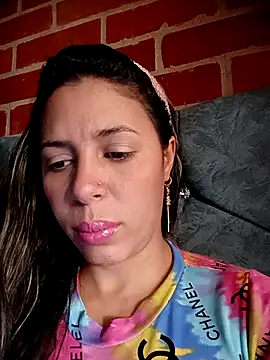 Snapshot of kiki_milu chatting on June 2026 08:40:02 PM kiki milu online show from June 2026 08:40:02 PM
