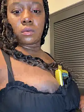 ShortcakeMochaa online show from May 2026 08:09:01 AM