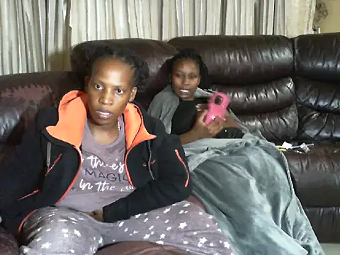 Sky-Diamond online show from March 2026 11:46:01 PM