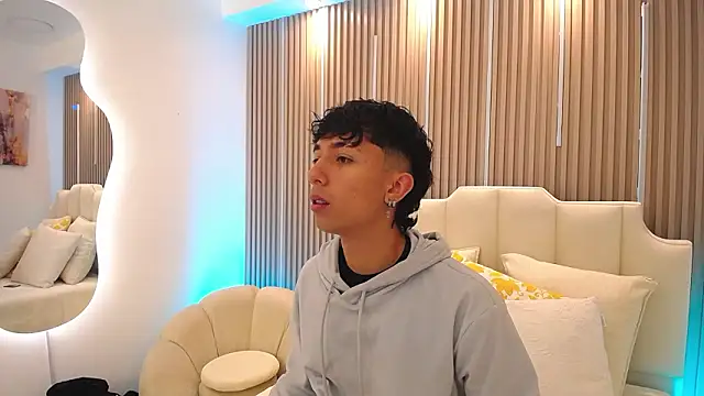 Aiden Rivers  online show from March 2026 01:14:02 PM