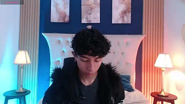 Snapshot of Aiden_Rivers_ chatting on July 2026 01:15:01 PM Aiden Rivers online show from July 2026 01:15:01 PM