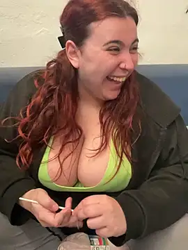 Sandragll online show from April 2026 01:38:02 PM