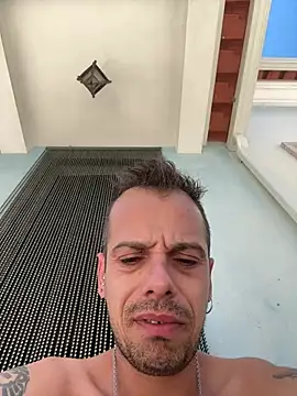 vieiratiago963 online show from July 2026 01:17:02 PM