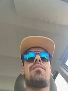 vieiratiago963 online show from July 2026 01:36:01 PM