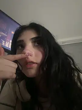Snapshot of Kattengel_ chatting on July 2026 11:48:01 PM Kattengel online show from July 2026 11:48:01 PM