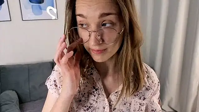 AshleyyJones online show from June 2026 02:06:02 PM