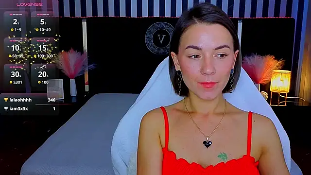Snapshot of GracefulMichelle chatting on June 2026 05:53:02 AM GracefulMichelle online show from June 2026 05:53:02 AM