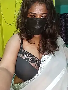 Snapshot of NISHHAA chatting on June 2026 01:32:02 PM NISHHAA online show from June 2026 01:32:02 PM